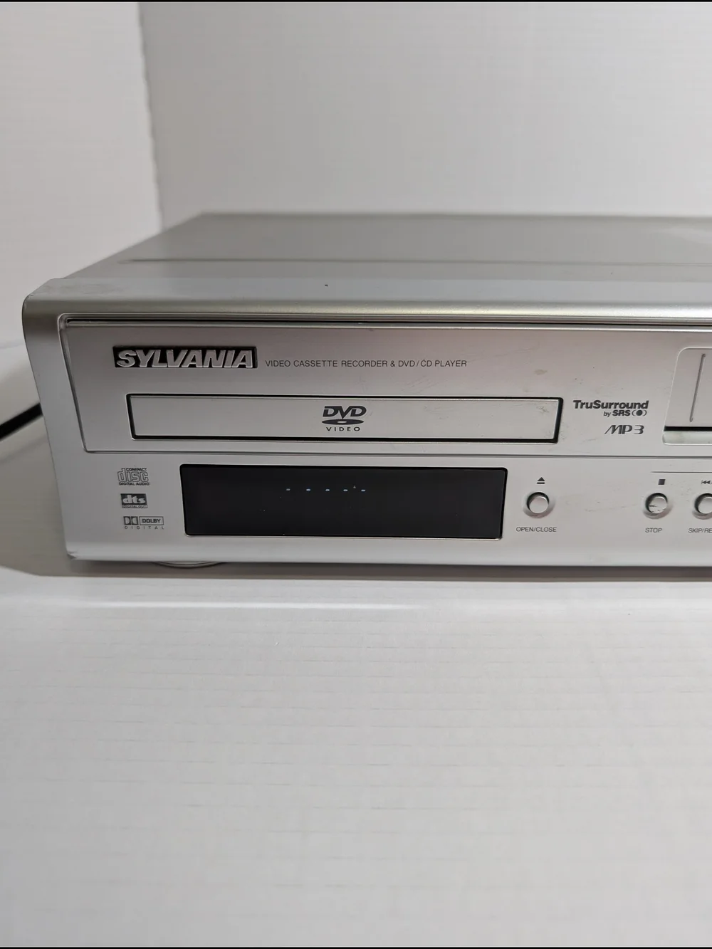 Sylvania SSD-800 DVD VCR Combo